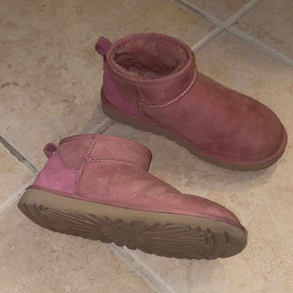 Pink Uggs